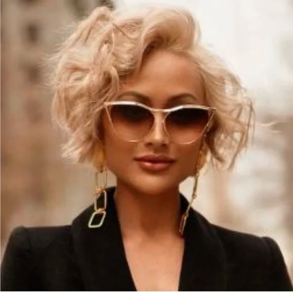 Dita Sexy Cat-Eye Sunglasses with case! Great Gift! ♥️ - Picture 1 of 7